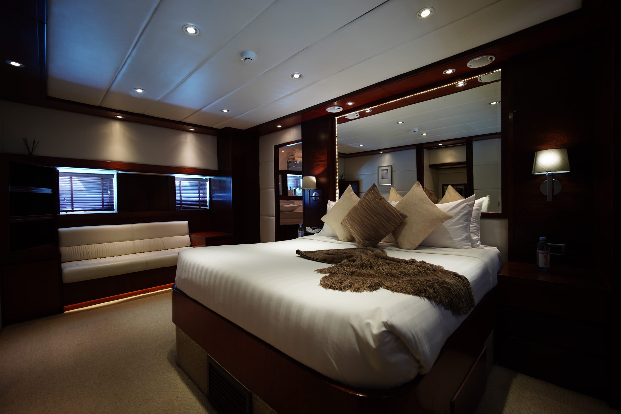 Mia Kai master cabin 2