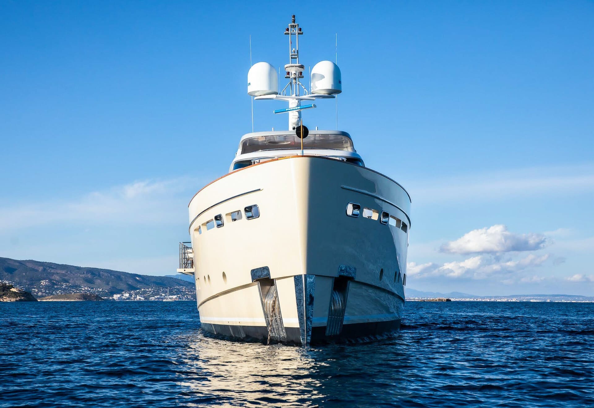 SOLIS bow